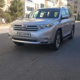 Toyota Highlander 2013