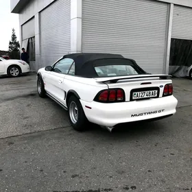Ford Mustang 1998