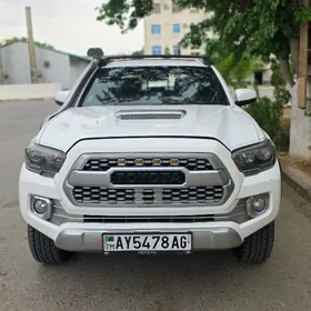 Toyota Tacoma 2018