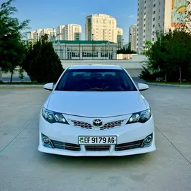 Toyota Camry 2013