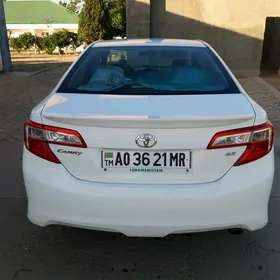 Toyota Camry 2012
