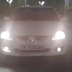 Mitsubishi Lanser 2005