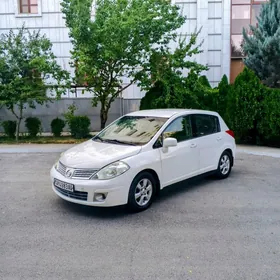 Nissan Versa 2009