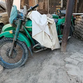 Ural 4320 2000