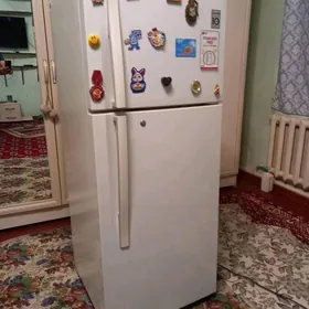 Lji haladilnik