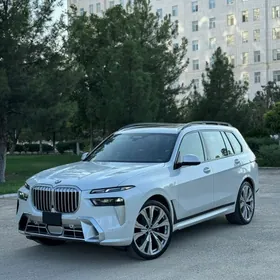 BMW X7 2024