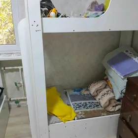 ДВУХЯРУСНАЯ КРОВАТЬ СРОЧНА
