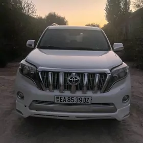 Toyota Land Cruiser Prado 2011
