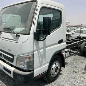 Mitsubishi Canter 2025