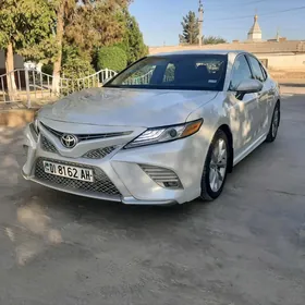 Toyota Camry 2020