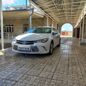 Toyota Camry 2017