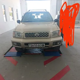 Nissan Pathfinder 2000