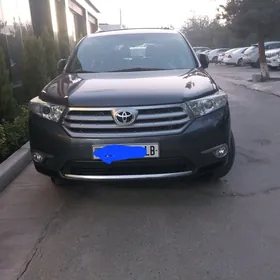 Toyota Highlander 2013
