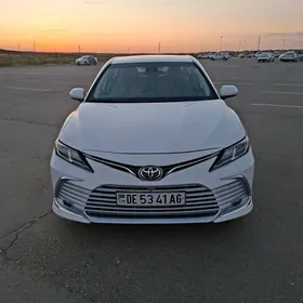 Toyota Camry 2022