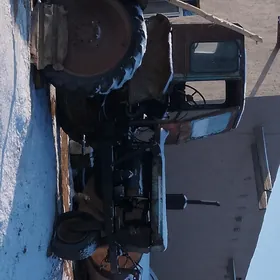 MTZ T-28 1990