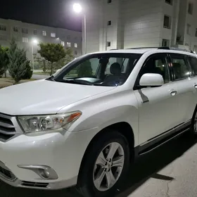 Toyota Highlander 2011