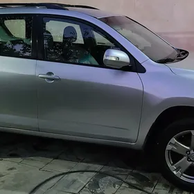 Toyota RAV4 2011