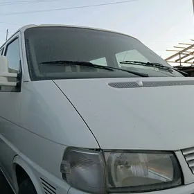 Volkswagen Transporter 2003