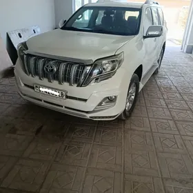 Toyota Land Cruiser Prado 2013