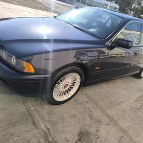 BMW E39 2003