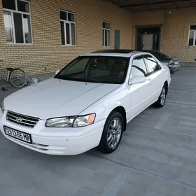 Toyota Camry 1999