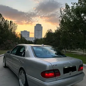 Mercedes-Benz E500 1998