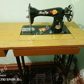 Tikin maşyn gyssagly