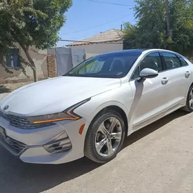 Kia K5 2021