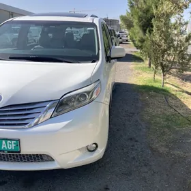 Toyota Sienna 2017