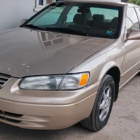 Toyota Camry 1999
