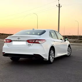 Toyota Camry 2020