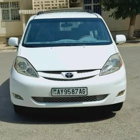 Toyota Sienna 2007