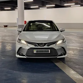 Toyota Camry 2022