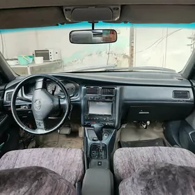 Toyota Corona 1996