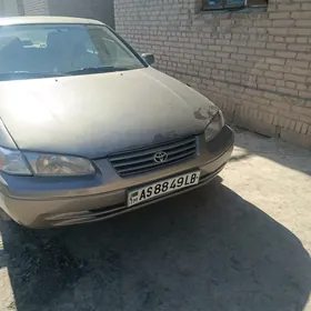 Toyota Camry 1999