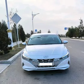 Hyundai Elantra 2021