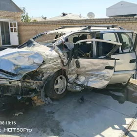 Opel Zafira 2000