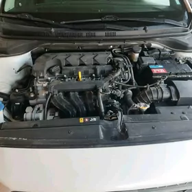 Hyundai Accent 2021