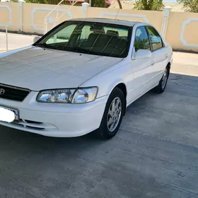 Toyota Camry 2000