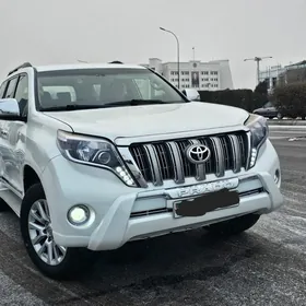 Toyota Land Cruiser Prado 2010