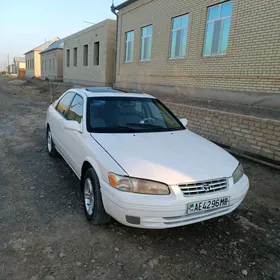 Toyota Camry 1998