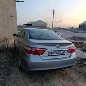 Toyota Camry 2017