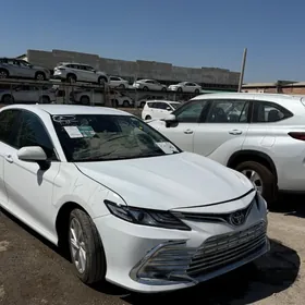 Toyota Camry 2022