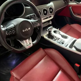 Kia Stinger 2023