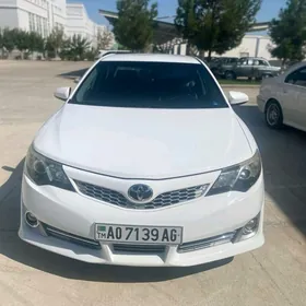 Toyota Camry 2013