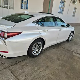 Lexus ES 350 2020