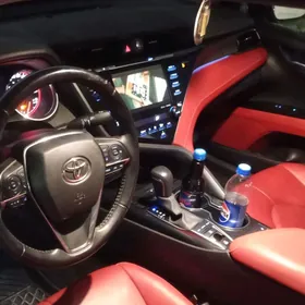Toyota Camry 2020