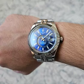 Rolex sky-Dweller