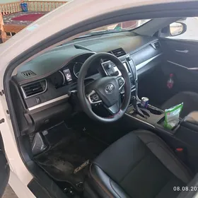 Toyota Camry 2017