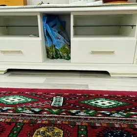 TV potdstawka